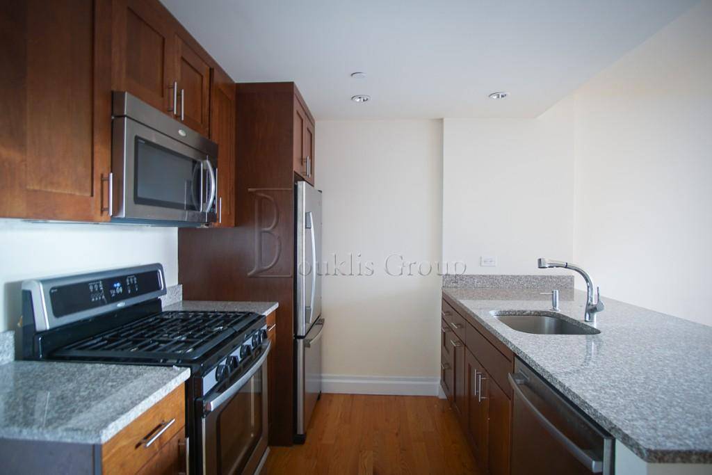 Lovely 1 bedroom apartment with a private balcony washer dryer hook up in unit !