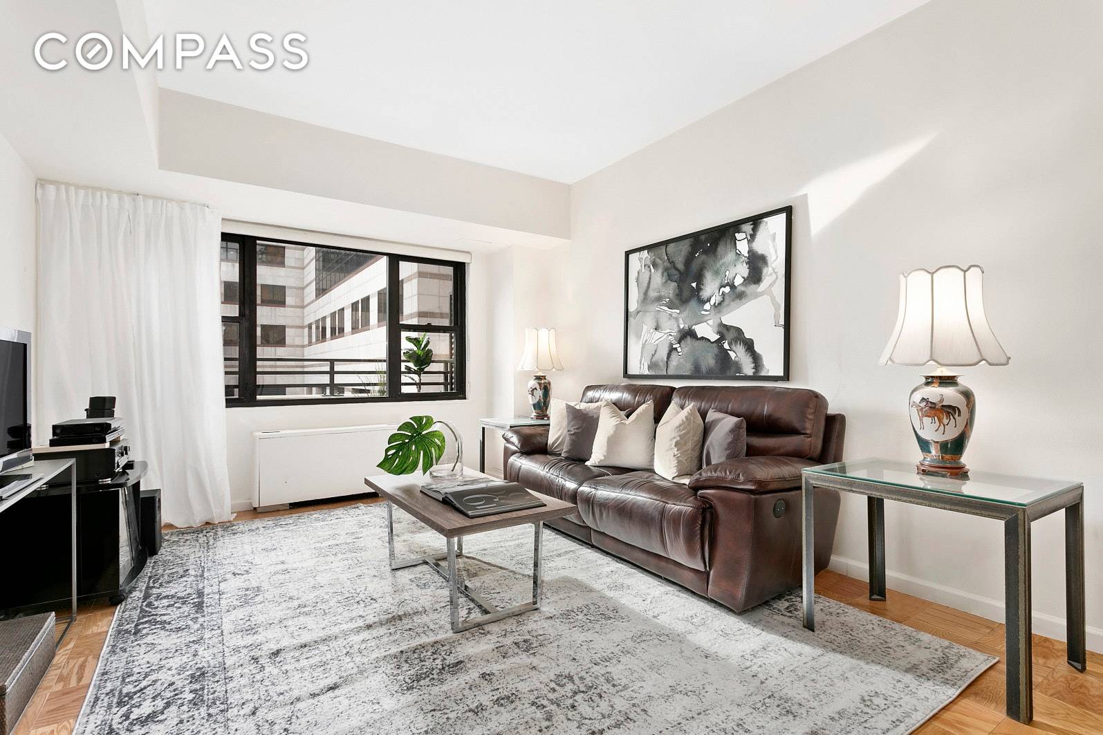 HANDSOME JUMBO 1 BEDROOM PERFECT PIED A TERRE HIGHEST CEILINGS IN BUILDING ON PRIZED 12TH FLOOR LINCOLN CENTER amp ; SKYLINE VIEWS FROM BIG PEACEFUL BEDROOM ALL DAY, SUNSHINY, SOUTHERN ...