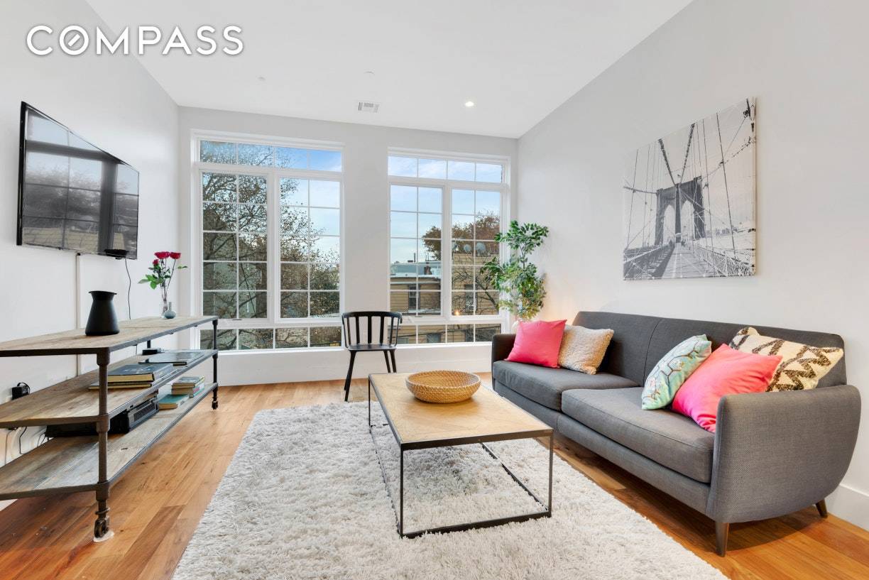 Quintessential Williamsburg ; located in the heart of Brooklyn's coolest neighborhood, this chic 2 bedroom loft with floor to ceiling windows, exquisite details and excellent light checks every single box.