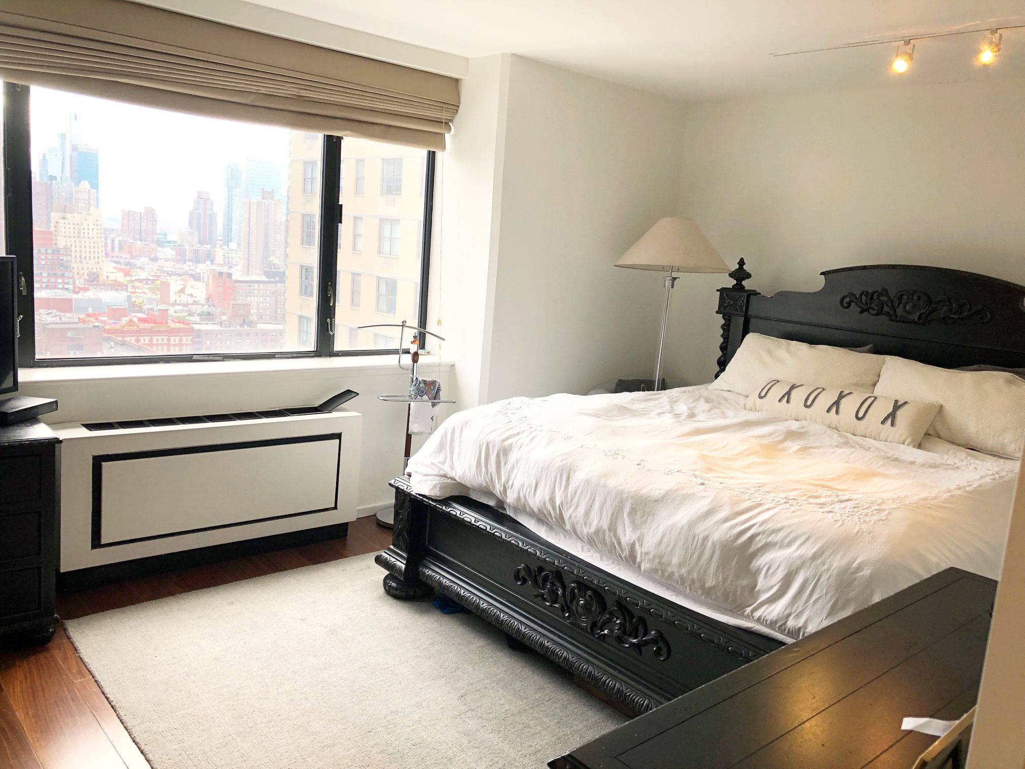 Stunning Lincoln Center one bed on the 24th floor, with spectacular unobstructed south facing views.