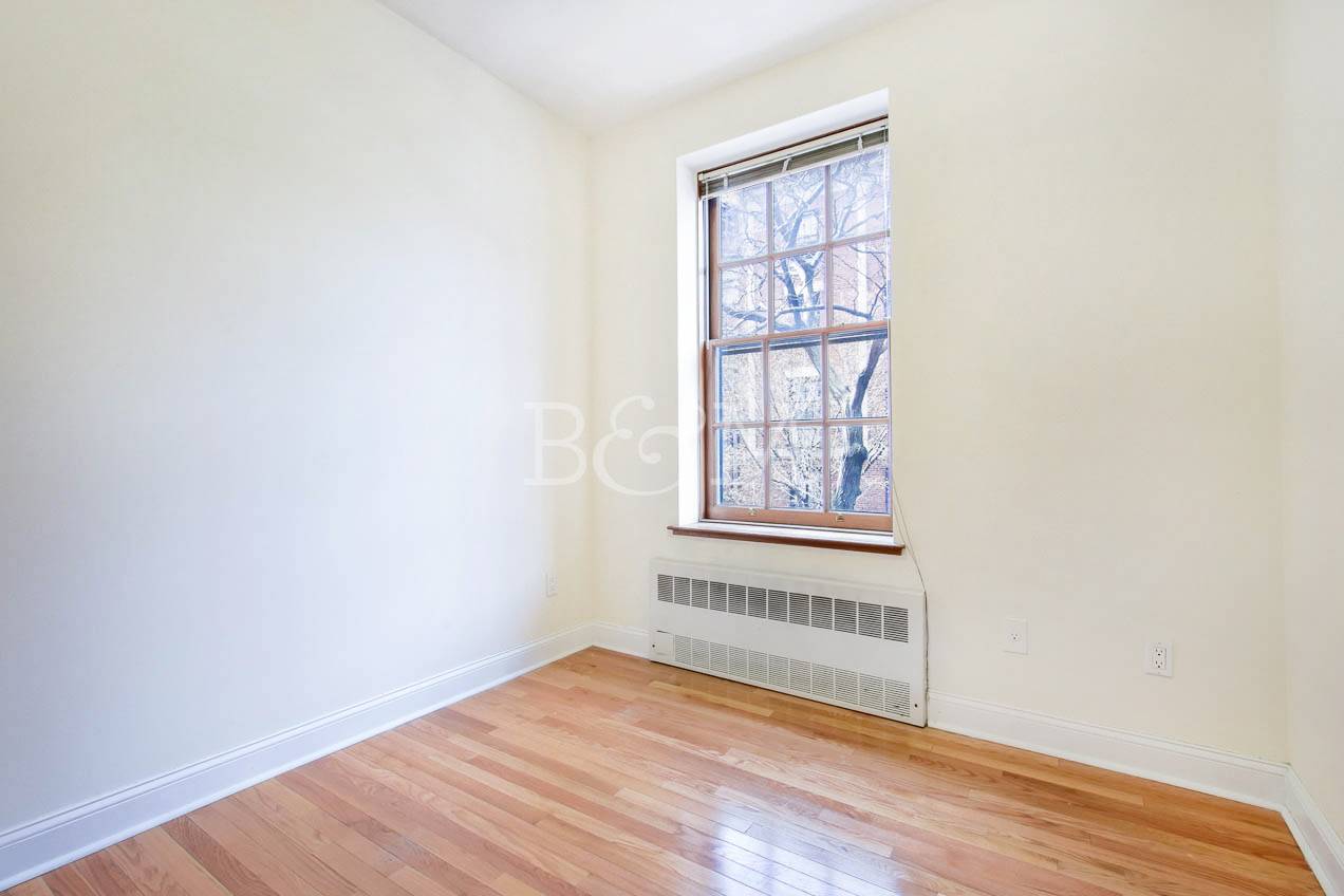 Located on a beautifully tree lined street in the quintessential Brooklyn neighborhood of Brooklyn Heights.