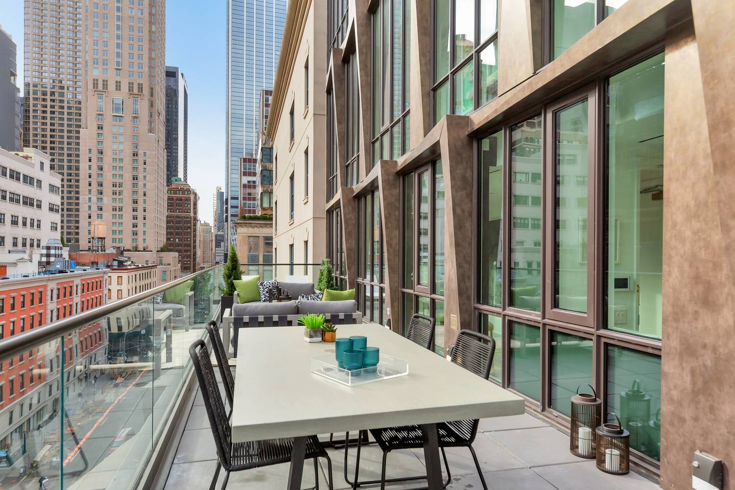 Duplex PH in the Heart of Tribeca