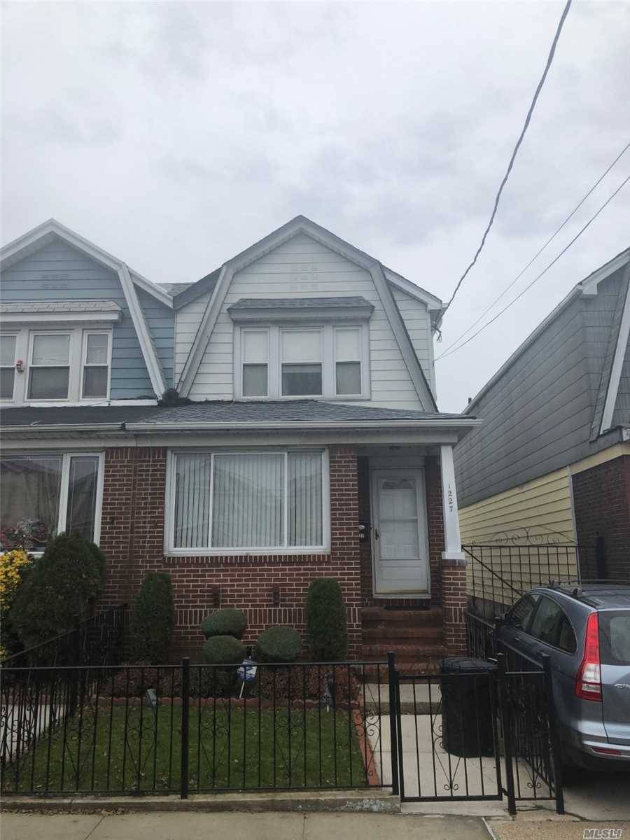 BEAUTIFUL HOME IN EAST FLATBUSH READY TO GO THIS HOME FEATURES 3 BIG BEDROOMS 2.