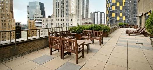 Absolutely Gorgeous Spacious 2 Bedroom, 2 Bathroom with Grest Views in Financial District.