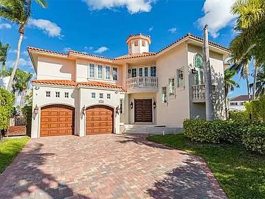 Luxury House / 160 FT DEEPWATER WATERFRONT HOME.  GATED COMMUNITY