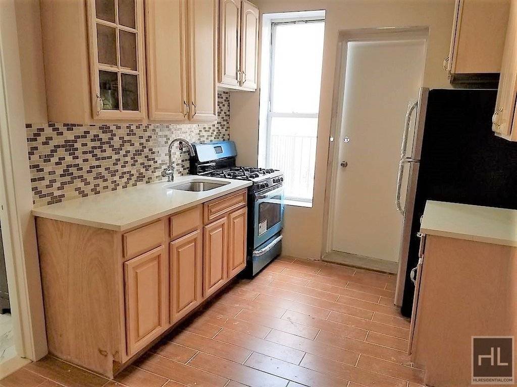 Recently renovated 3 bedroom 2 full baths with a balcony.