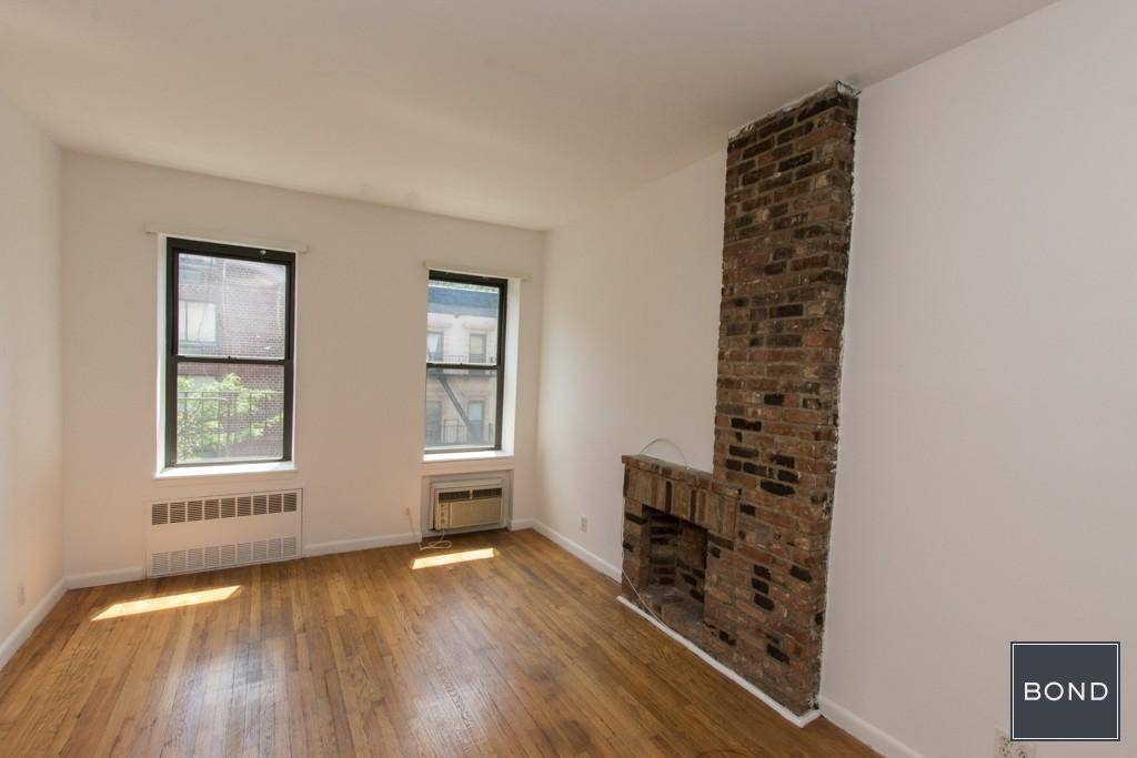 No FeeLarge 1 bedroom in prime UES location.