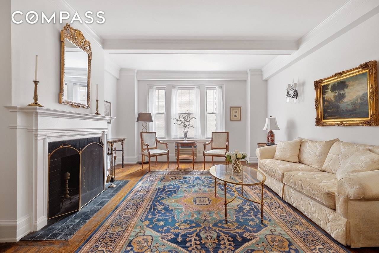 This south facing, tranquil, classic 5 room apartment is perched on the 9th floor of an elegant pre war condominium with 24 hour doorman and elevator operator.
