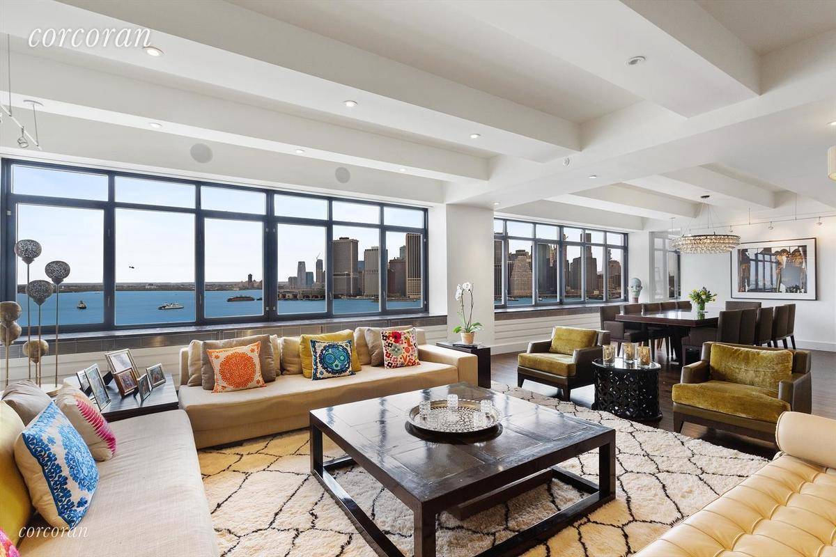 PARADISE PLUS PARKING INCLUDED describes this incredibly beautiful, 5, 000 Square foot luxury home overlooking the East River, Manhattan skyline, the Statue of Liberty, the Brooklyn skyline and Brooklyn Bridge ...