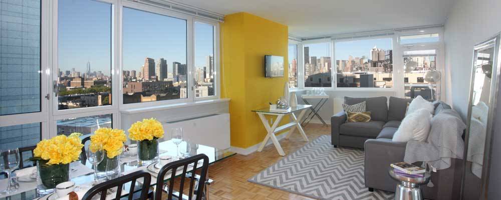 NEW LONG ISLAND CITY LUXURY BLDG * X-LARGE * BALCONY * NYC VIEWS * DOORMAN * ONE MONTH FREE * NO BROKERS FEE * GYM * ROOF DECK * PET FRIENDLY * ONE STOP TO MIDTOWN
