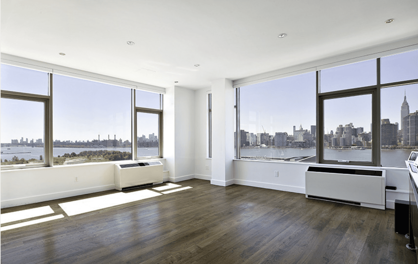 Long Island City 2 Bedroom 2 Bathroom apartment in the Powerhouse building with Gorgeous Views on Manhattan 