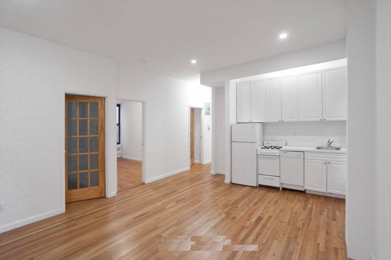 Spacious, renovated 3BR below market value! Great Upper East Side location! 