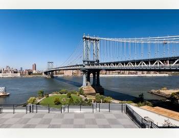 Dumbo, Brooklyn Bridge -  Low Fee!
