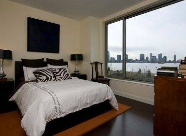 TriBeCa Luxury Rental. One Bedroom w/ An Open Kitchen, Lots of Closet Space. Gym, Lounge, Roof & More