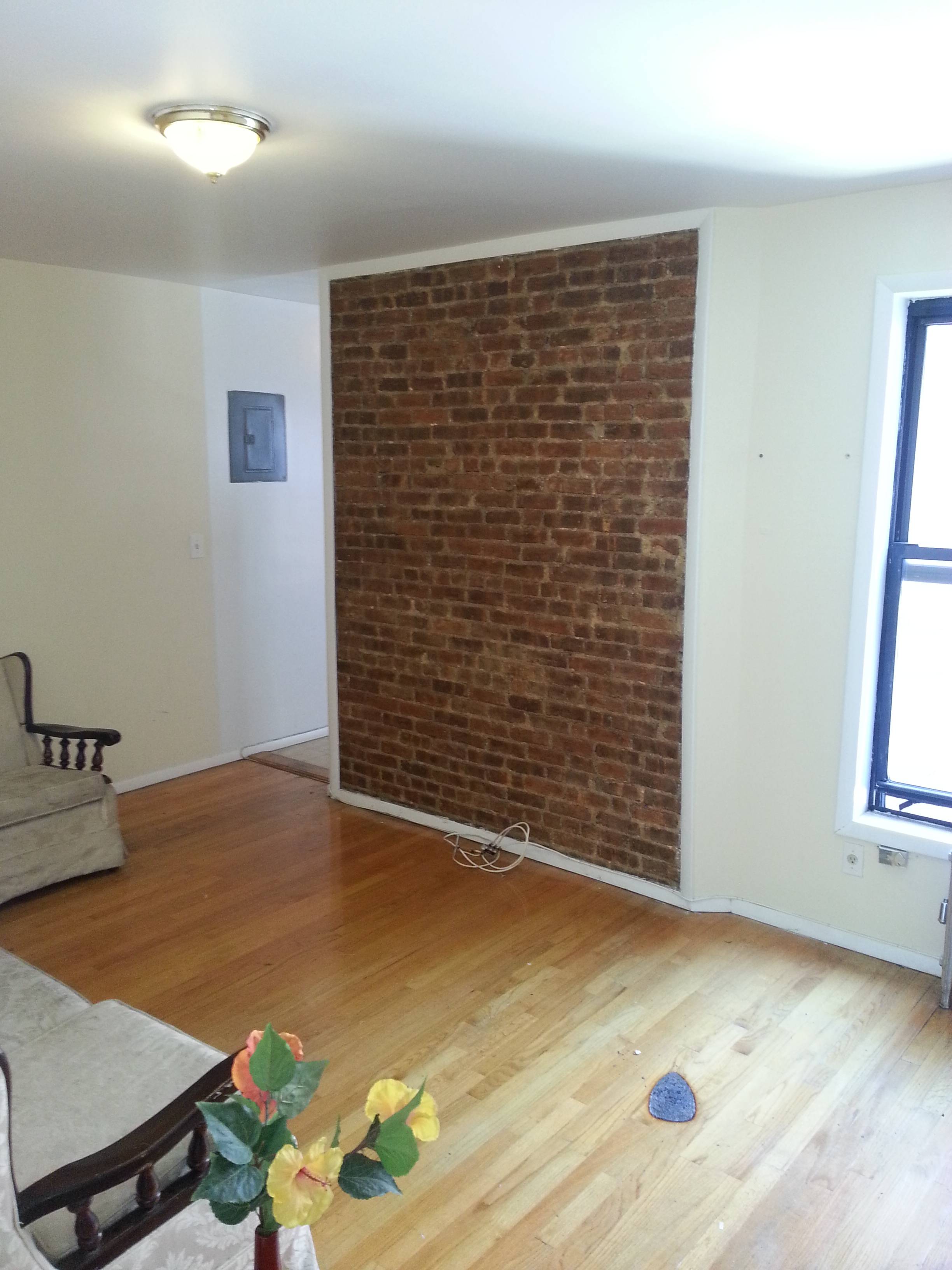 LARGE 2BEDROOM >UPPER EAST SIDE >94ST **A MUST SEE!
