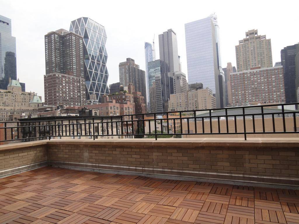 Midtown West, SHORT term LUXURY, 2beds with PRIVATE  roof deck &&&