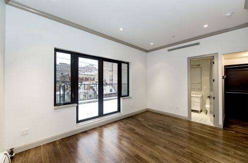 AMAZINGLY BEAUTIFUL...GUT RENOVATED 3 BDR/ 3 BATHS APT---W21/8th--CAN'T MISS OUT ON THIS ONE!! MOVE IN IMMEDIATELY..