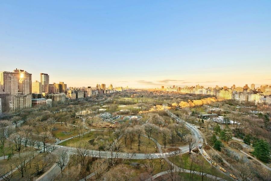 Two Bedroom, Two Bath Facing Central Park With Massive Terrace