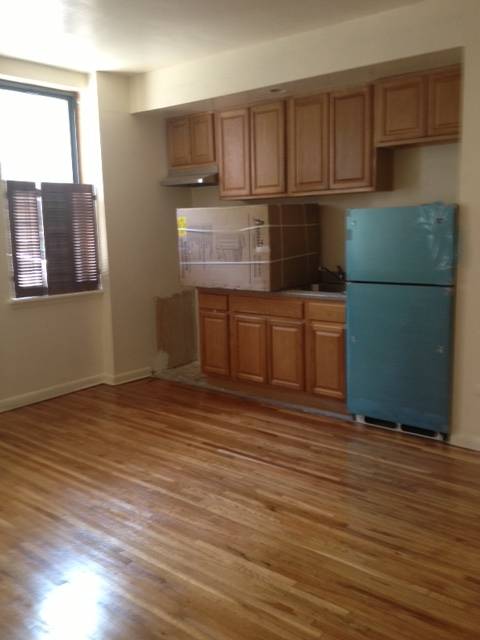WILLIAMSBURG Newly Renovated 1 Bedroom for $2300