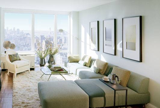 OUTSTANDING AND DAZZLING STUDIO MIDTOWN APT CENTER OF ALL..MIDTOWN WEST..W31/6th AVE