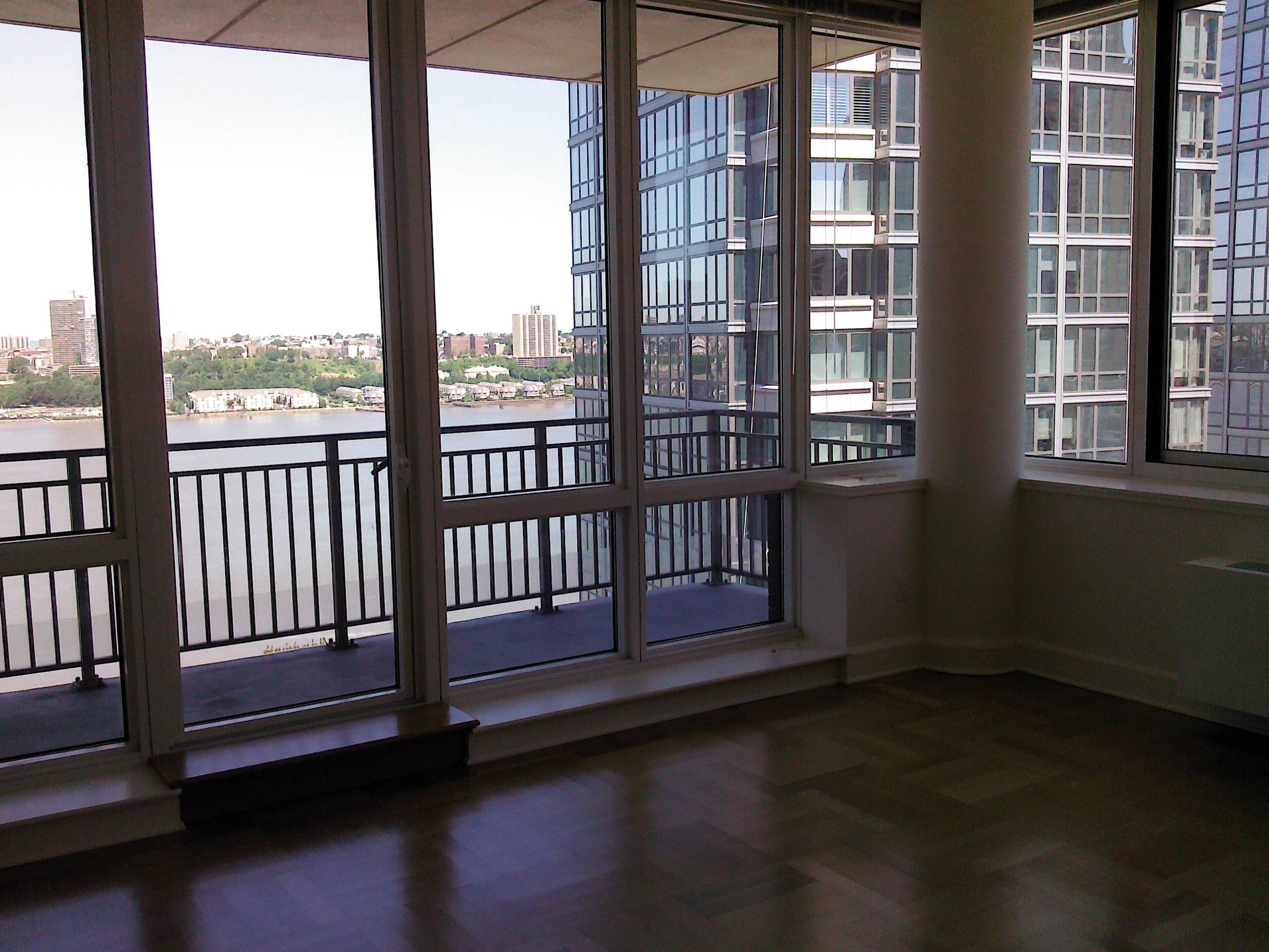 * Luxury Living * Amazing  River Views * Huge Private Terrace * UWS *