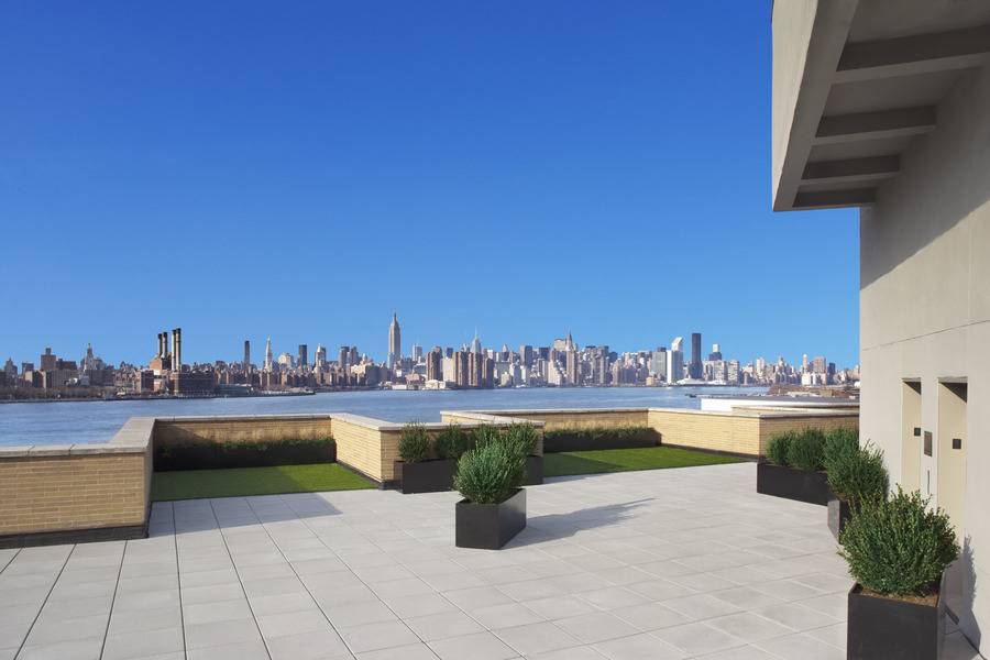 NO FEE!!! North WILLIAMSBURG Beautiful WATERFRONT 2BR apartment!!! A MUST SEE!!!