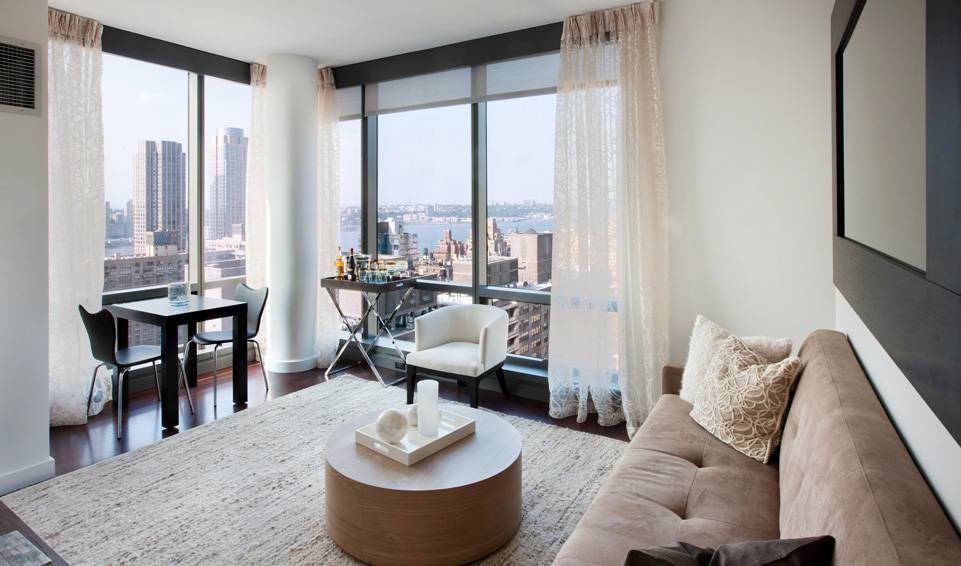Luxury 2 Bedroom 2 Bath in Upper West Side, West End Avenue with Views of Central Park and Manhattan Skyline|$6,400|