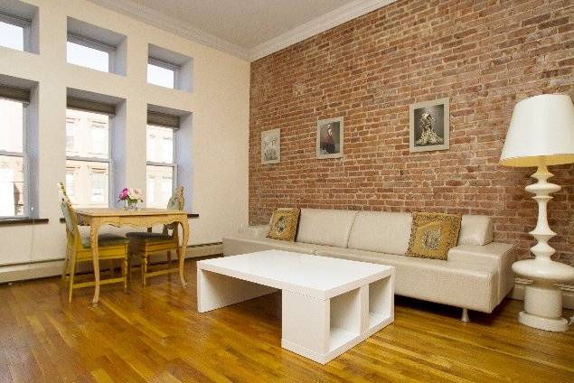 Four story Brownstone in Central Harlem South with privet garden! Great home or investment oportunity! 