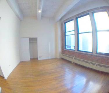 Rent Drope act now 1BA apartment in Finacial District with a Laundry in the Building and Live-in Super