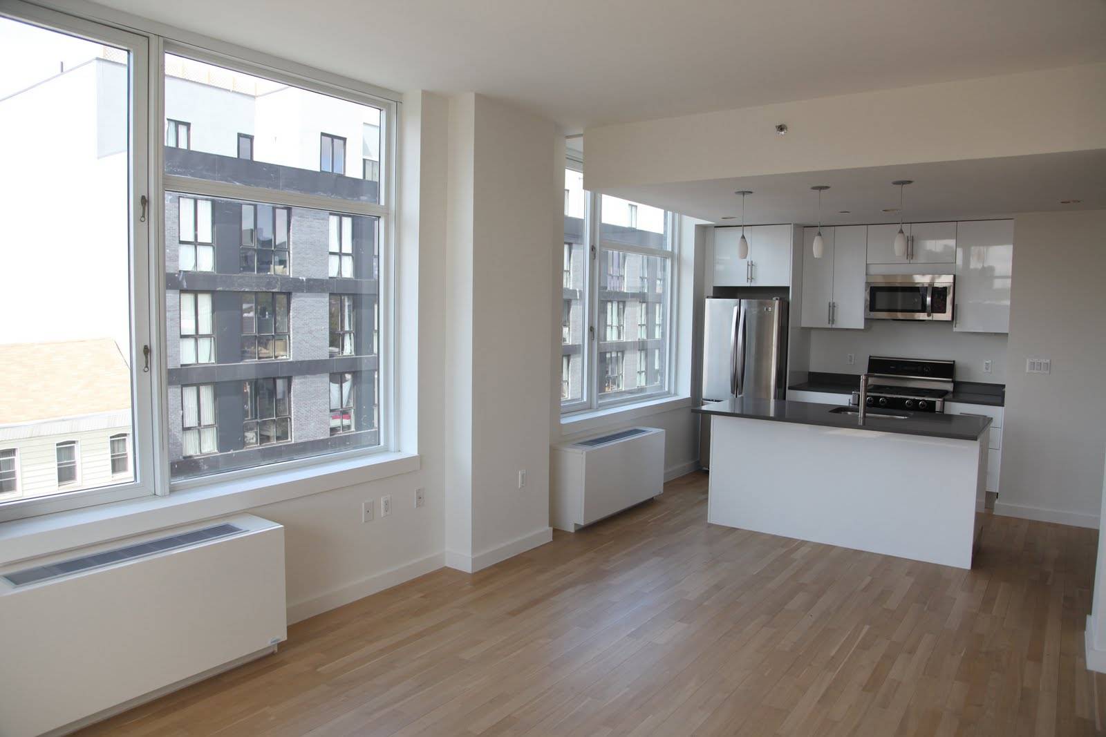 Gorgeous 2 Bedroom/2 Bath with a balcony in the heart of Williamsburg