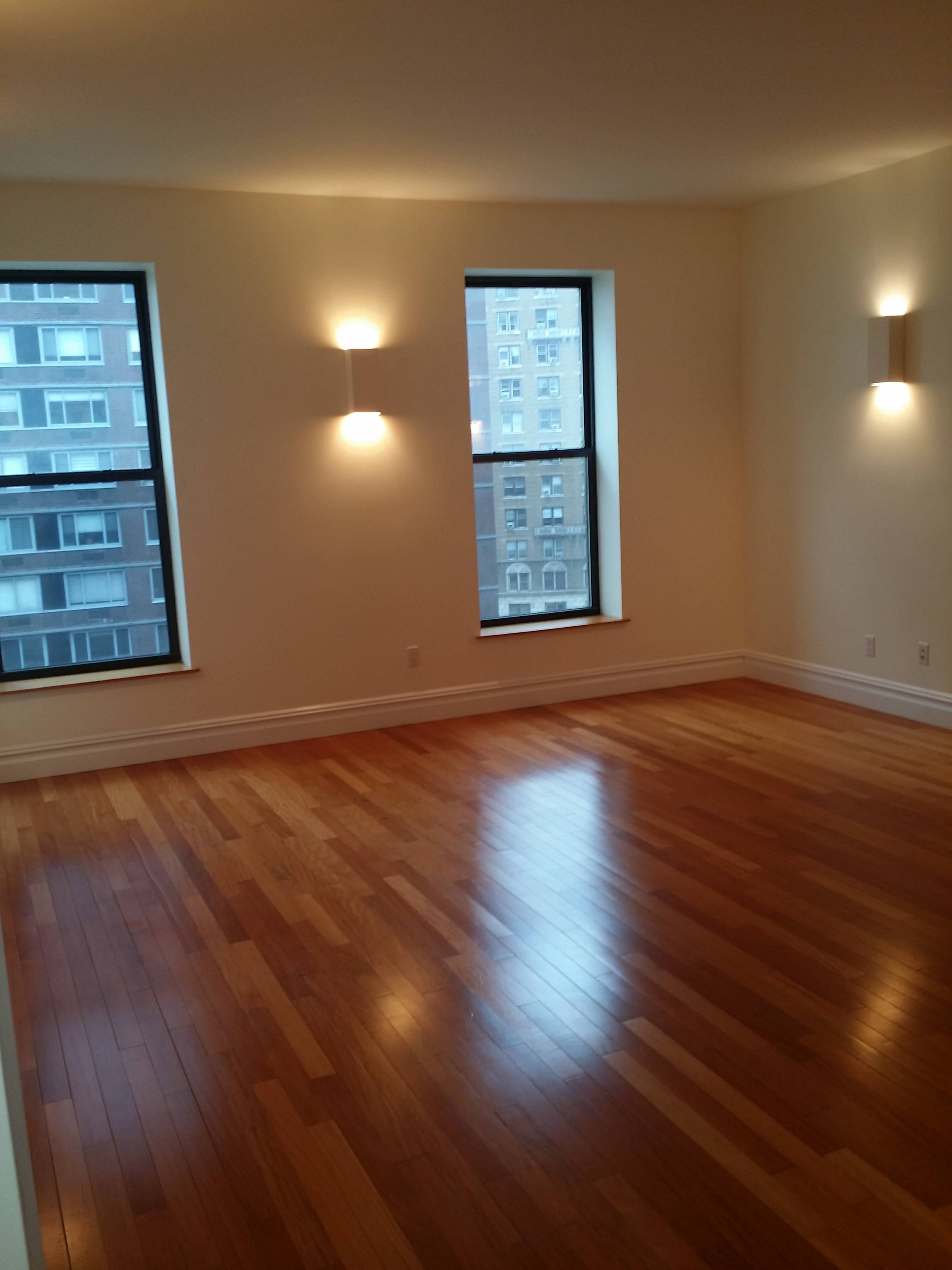 Stunning luxury Upper West Side 1 Bedroom and 1 Bath- Close to Lincoln Center