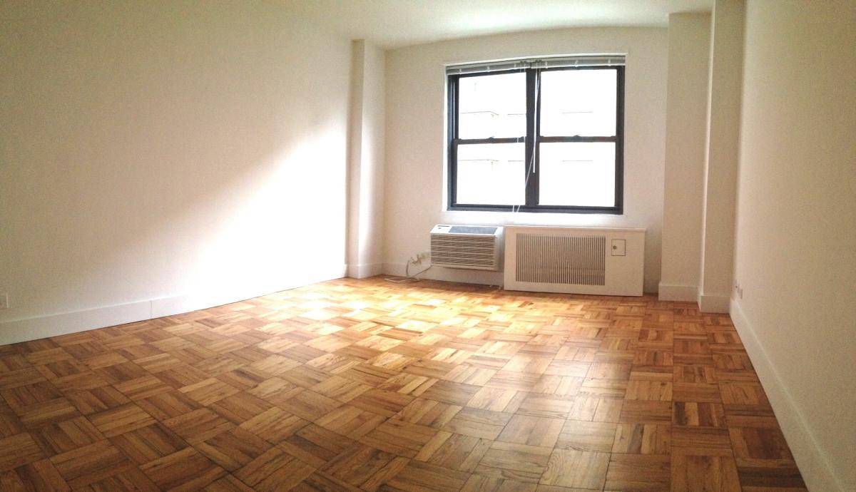 WOW ACT FAST NO FEE NO FEE LUX BUILDING IN MIDTOWN EAST/ KIPS BAY DISTRICT 