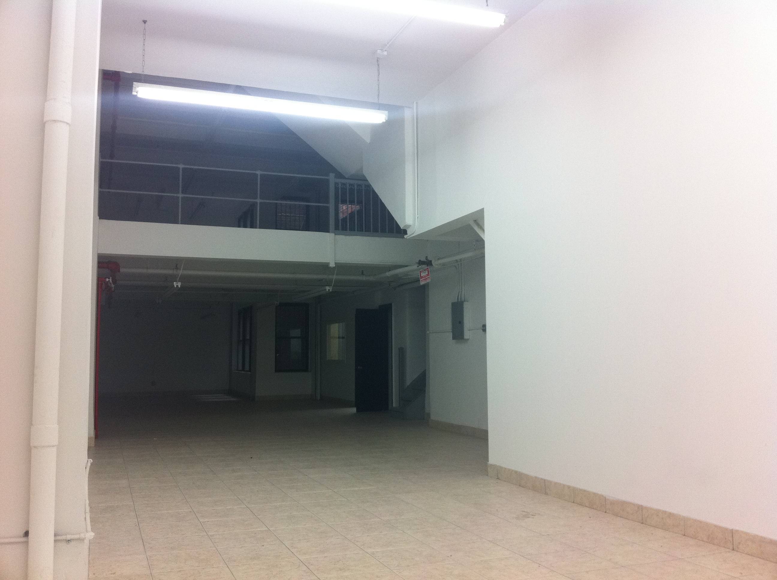New! Warehouse / Loft Type Retail Space - 3000+ sf, Midtown West Location, Large Basement