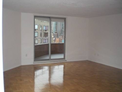 PERFECT SHARE FLEX 2BEDROOM  APT on E28th & 2nd Ave..WONDERFUL EMPIRE ESTATE BUILDING VIEW..STEPS FROM N.Y.U MEDICAL CENTER--WONT LAST