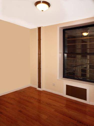 SPACIOUS Renovated 3BR w/ PRIVATE BACKYARD, on midtown East E50's & 2nd Ave