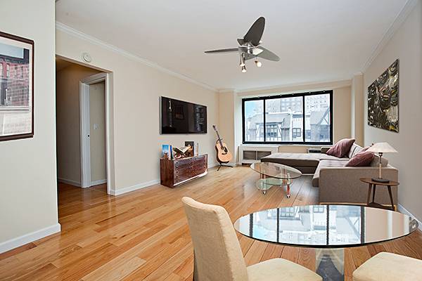 Beautifully renovated & sun drenched one bedroom condo on Central Park west