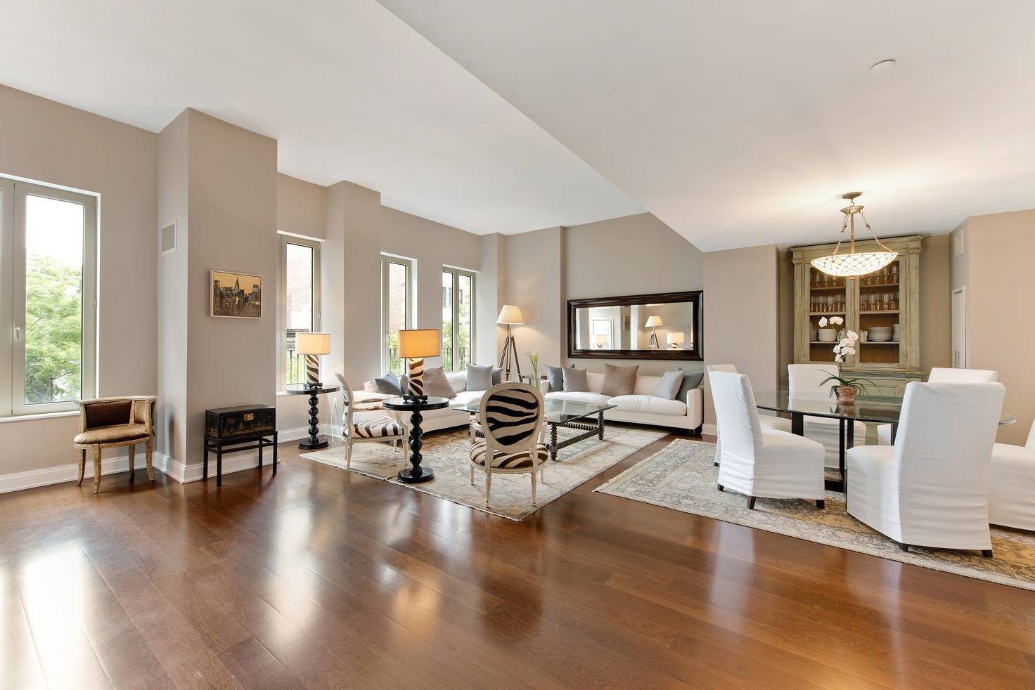 Luxury Full Service 4 Bed/4 Bath Condo for Rent on UWS