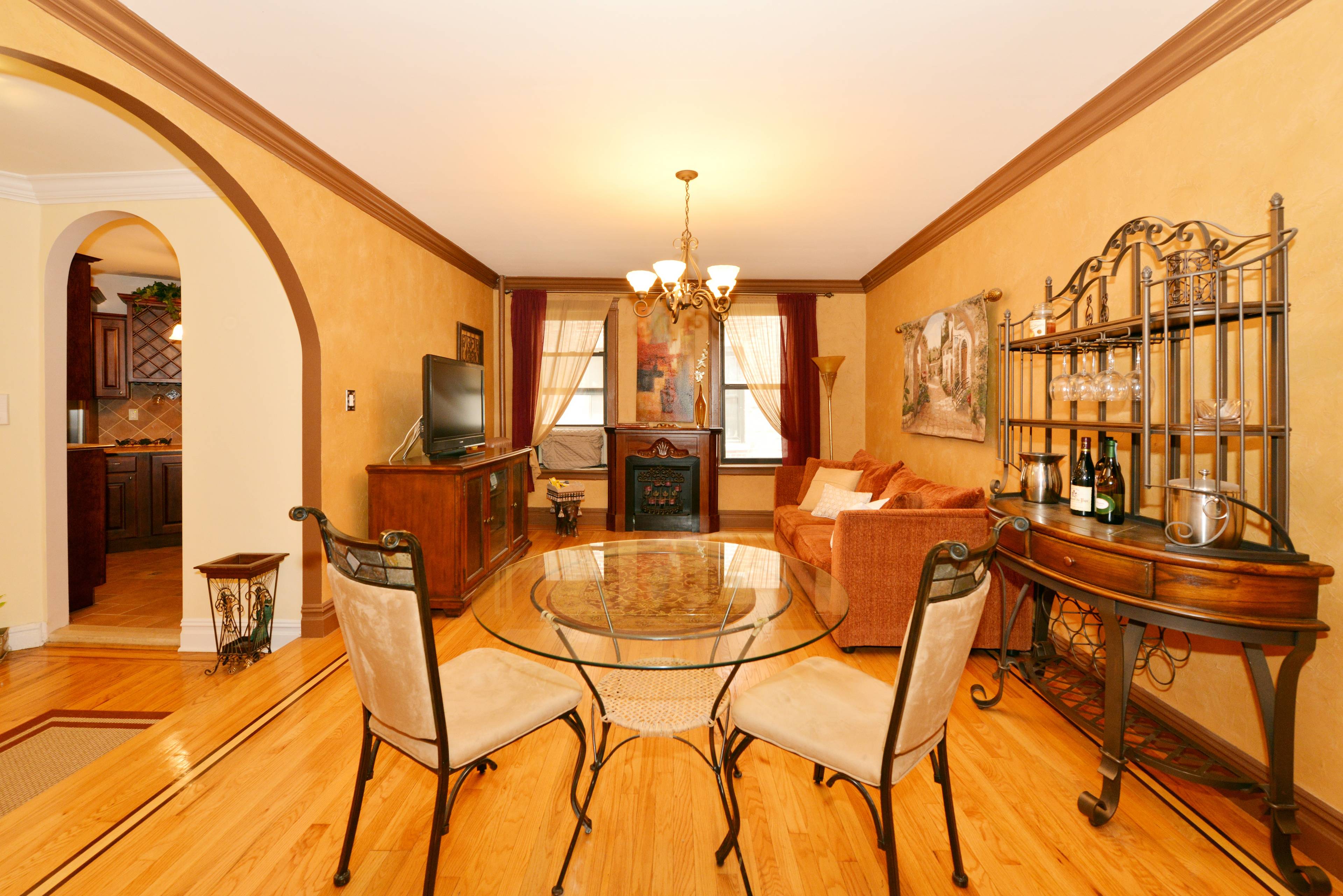 Your Two-Bedroom Mediterranean Villa on Riverside Drive, Ft. Tryon Park