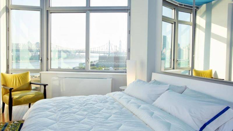 Gorgeous Long Island City 2 bedroom with a view!
