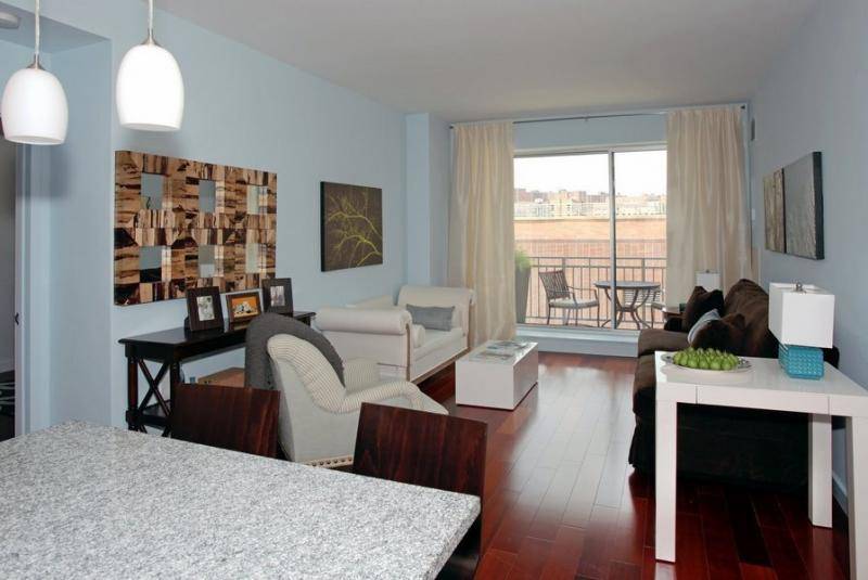 LIVE LUXURIOUSLY IN HARLEM! THIS IS HARLEM'S MOST DESIRED APARTMENT! NO FEE & 1/2 OFF YOUR FIRST MONTH'S RENT!!