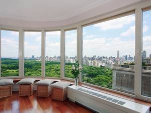 LUXURIOUS CENTRAL PARK SOUTH 3 BEDROOM WITH BREATHTAKING VIEWS!!- $11,000