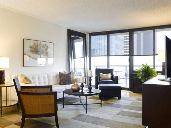 2 Bedrooms, 2 Bathrooms in Midtown West. Stainless Steel Appliances with Dishwasher, Floor to Ceiling Windows, Hardwood Floors, Private Balcony. 24 hour Doorman Building. In the Heart of Everything.