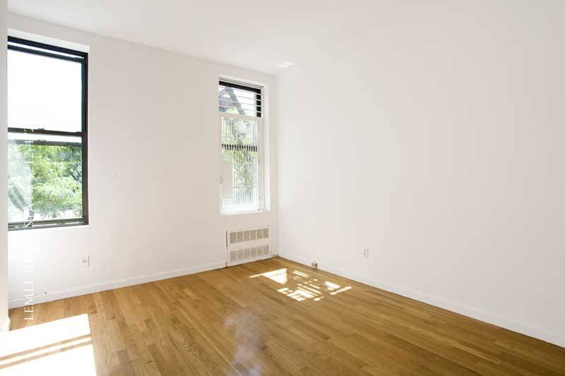 Spacious, renovated 3BR for only $3650! Great Upper East Side location!