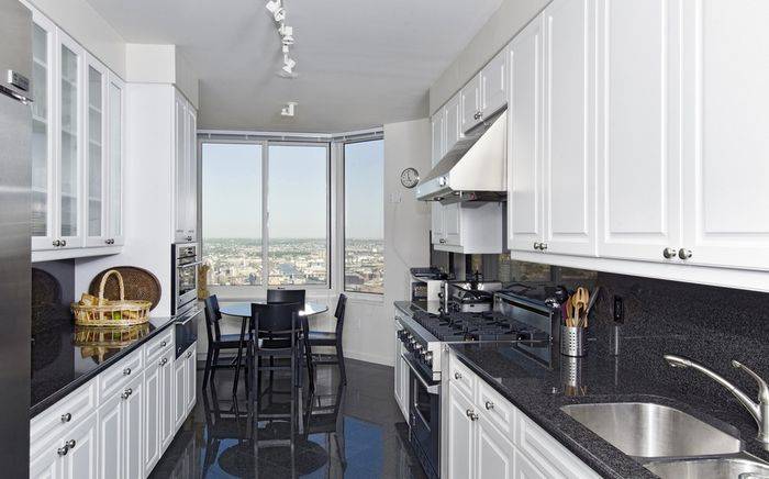 Murray Hill ~~ White Glove Full Service Luxury Highrise ~~ Victorian Elegance ~~ 40th floor Large 3B/3B-$9600/month