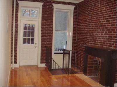 Two bedroom Duplex with a Private Garden! - West Village