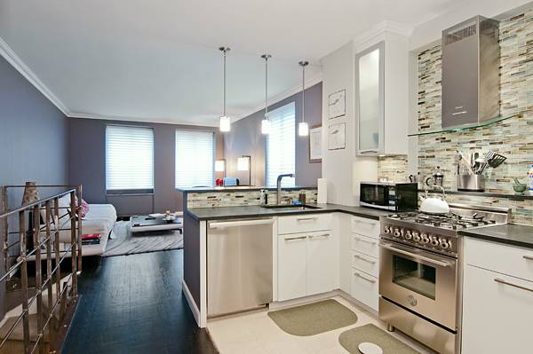 Huge 1BR Duplex, with Large Kitchen & Living Room on Coveted Perry Street Block