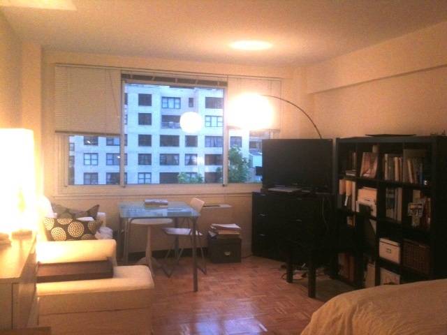 Midtown East 50~ AMAZING HUGE STUDIO**Southern Exposure**24DM**GYM**Laundry**Close to all Subways!**