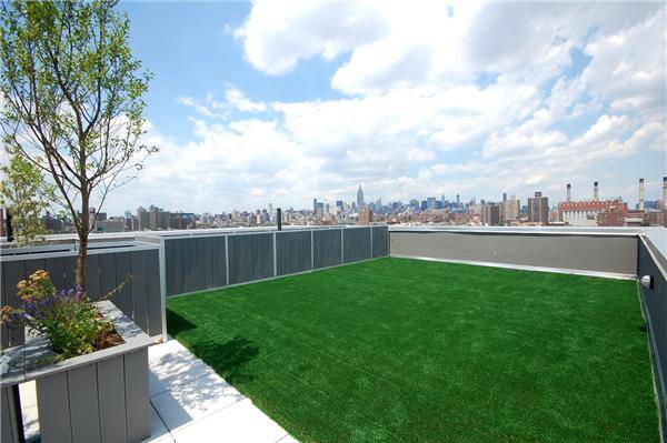 LUXURY 1 Bedroom Apartment in Full Service Doorman Building in Lower East Side | Modern Finishes + Italian Kitchen + GYM + Rooftop Terrace + Washer and Dyer + Floor-to-ceiling Windows + Spacious layout