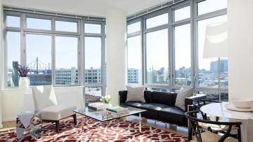 GORGEOUS Ultra Luxury LONG ISLAND CITY~THREE  BEDROOMS~FLOOR TO CEILING WINDOWS~STAINLESS STEEL APPLIANCES~GYM~MEDIAROOM