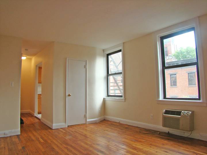 West Village/Greenwich Village Sunny Studio Apartment for Rent on Greenwich Street - Windowed Kitchen!